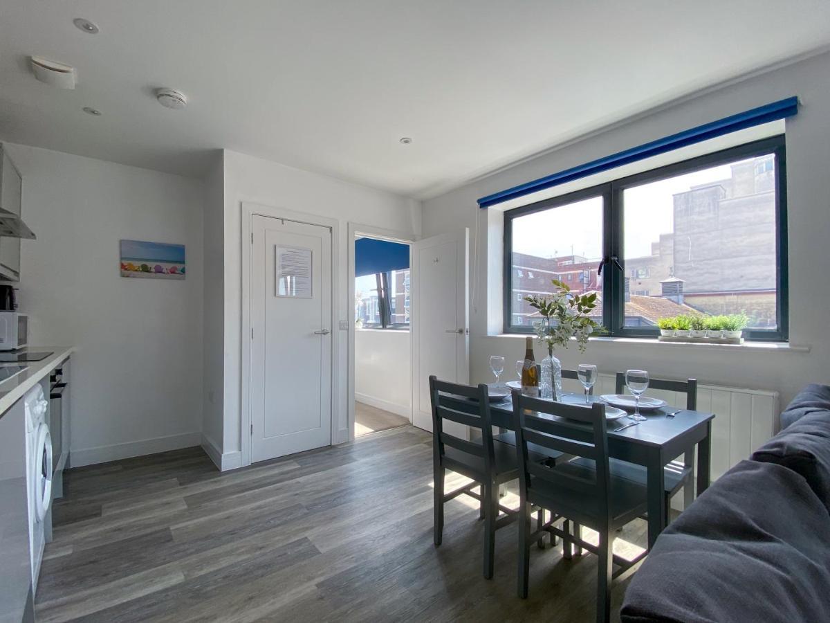 Modern One Bedroom Apartment In Town Centre & 4 Min To The Beach Bournemouth Exterior foto
