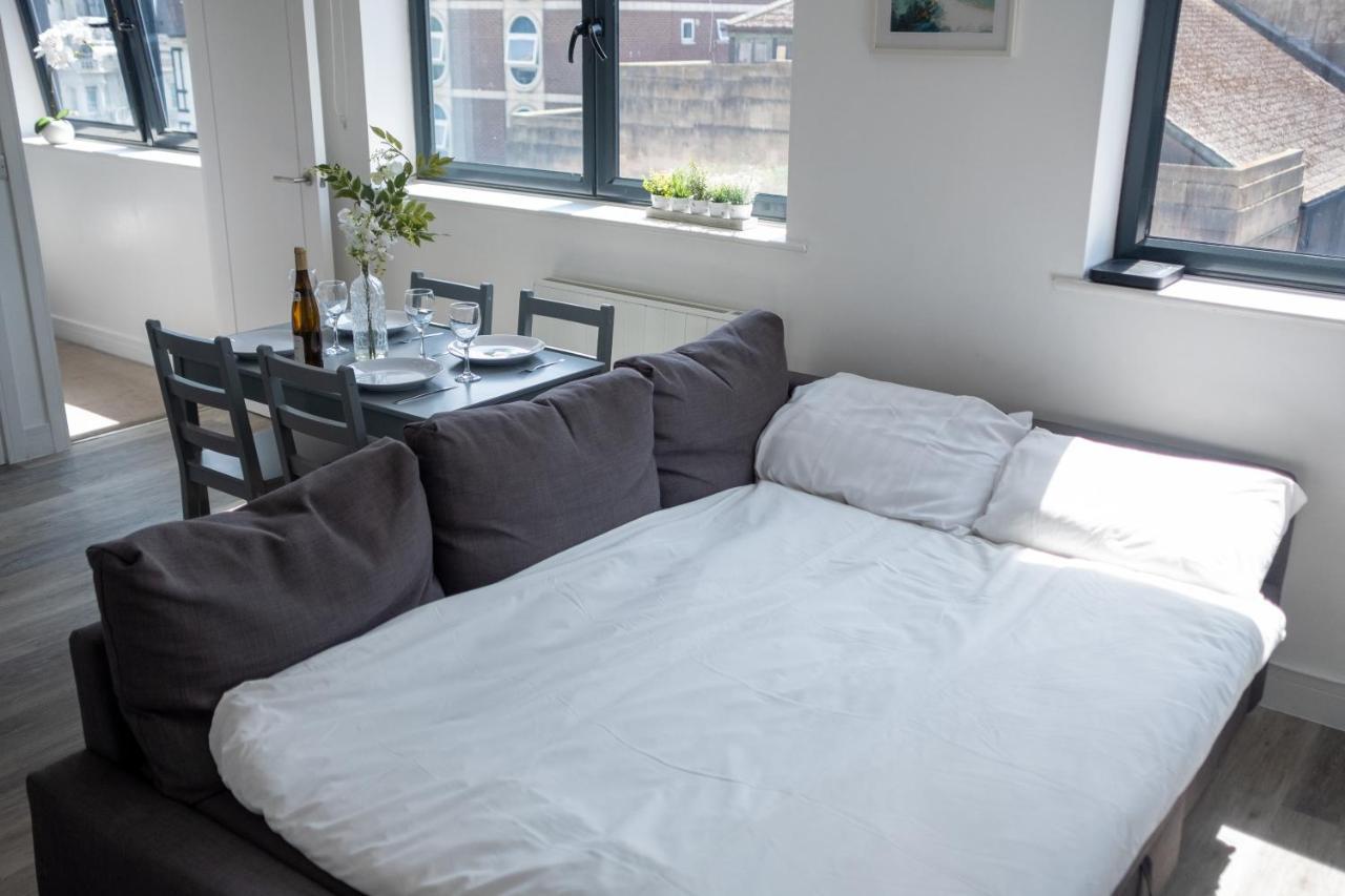 Modern One Bedroom Apartment In Town Centre & 4 Min To The Beach Bournemouth Exterior foto